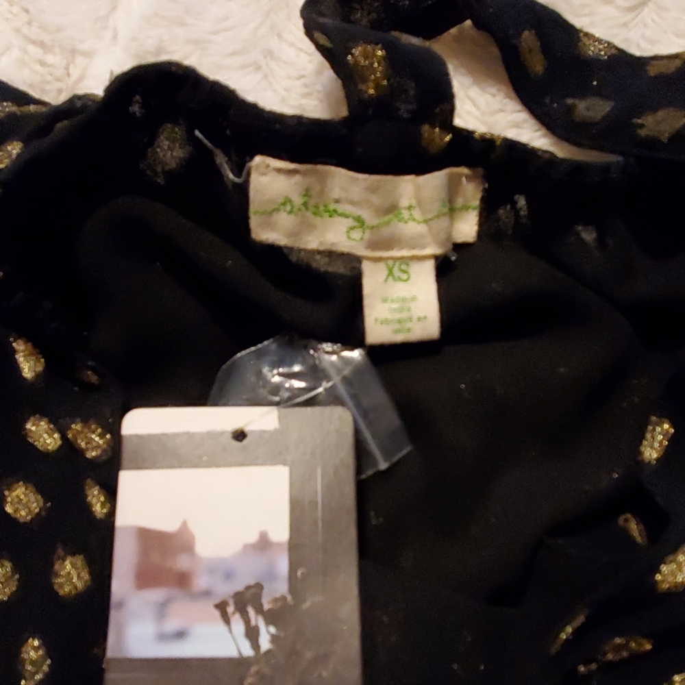 NWT Staring at Stars shirt - Picture 6 of 7
